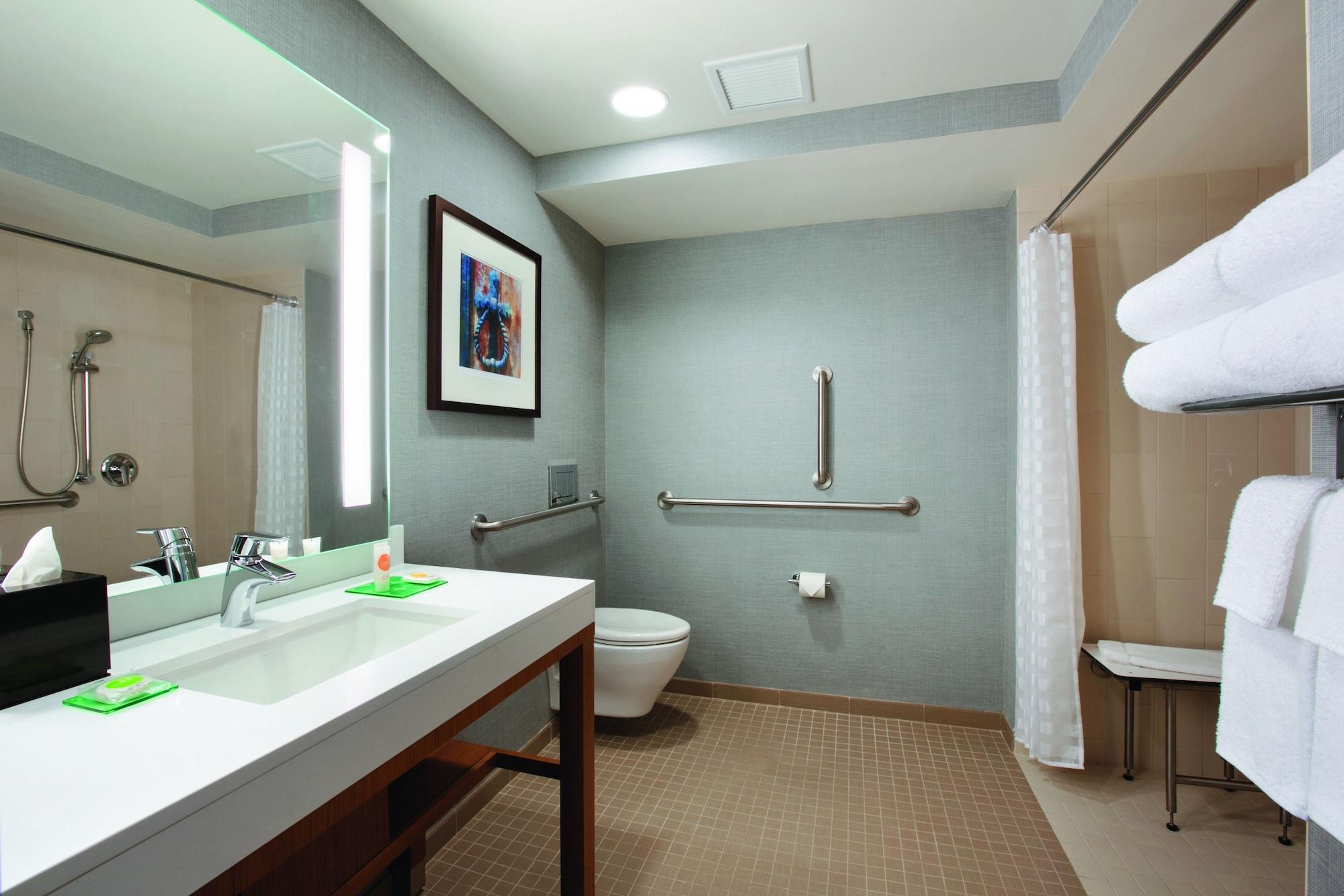 Hyatt Place Chicago-South/University Medical Center Ngoại thất bức ảnh